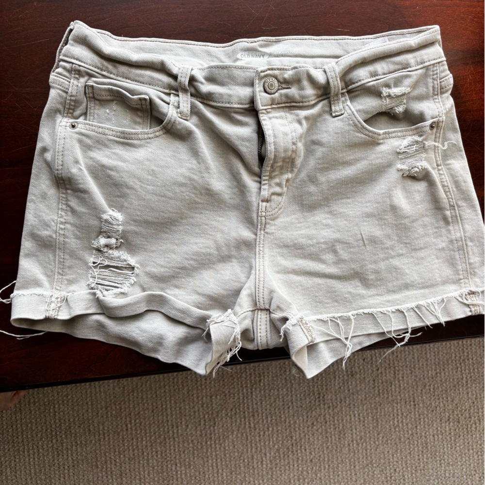 Old Navy Women's Boyfriend Beige Jean Shorts